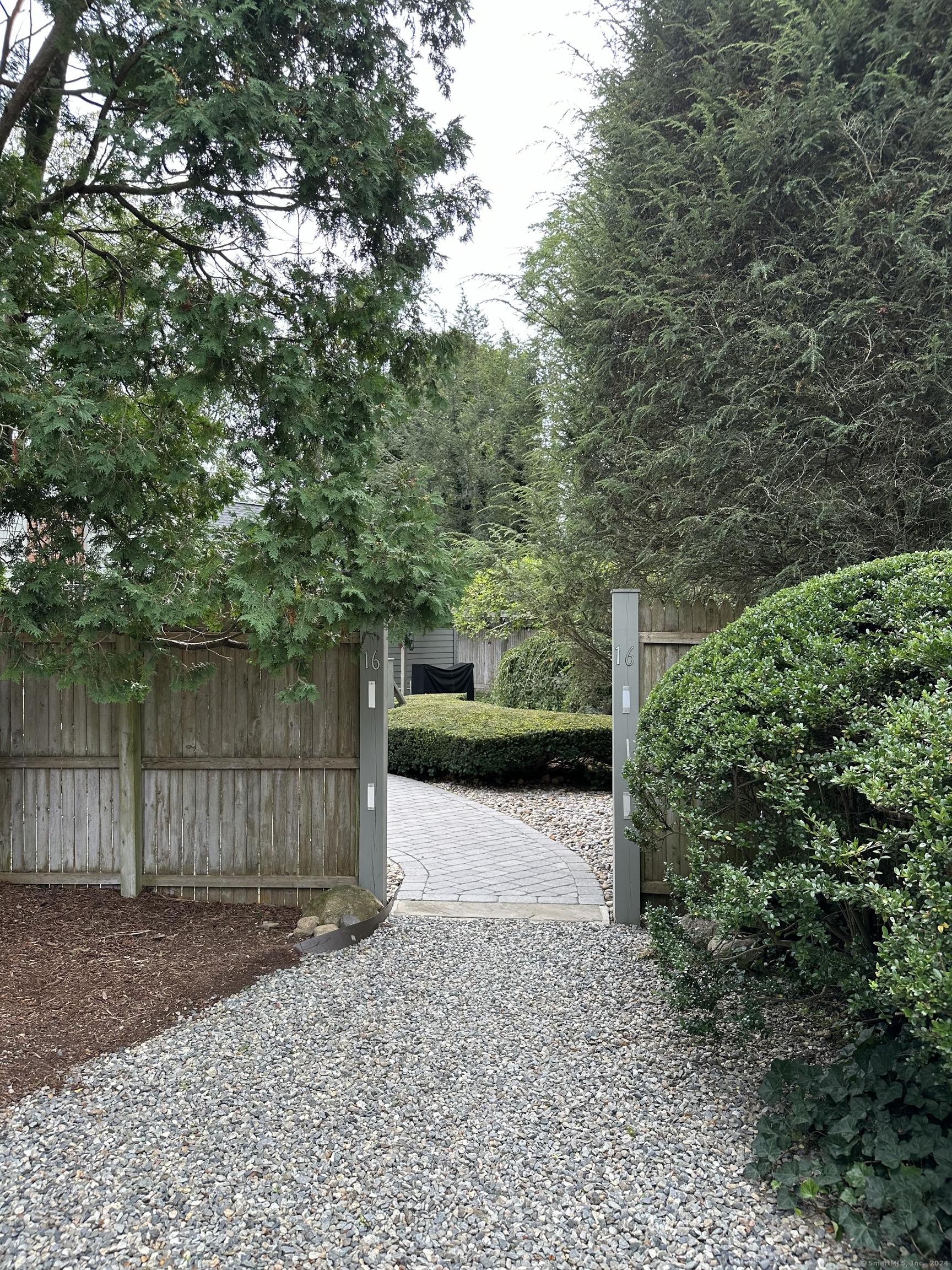 14 Richmond Hill Road