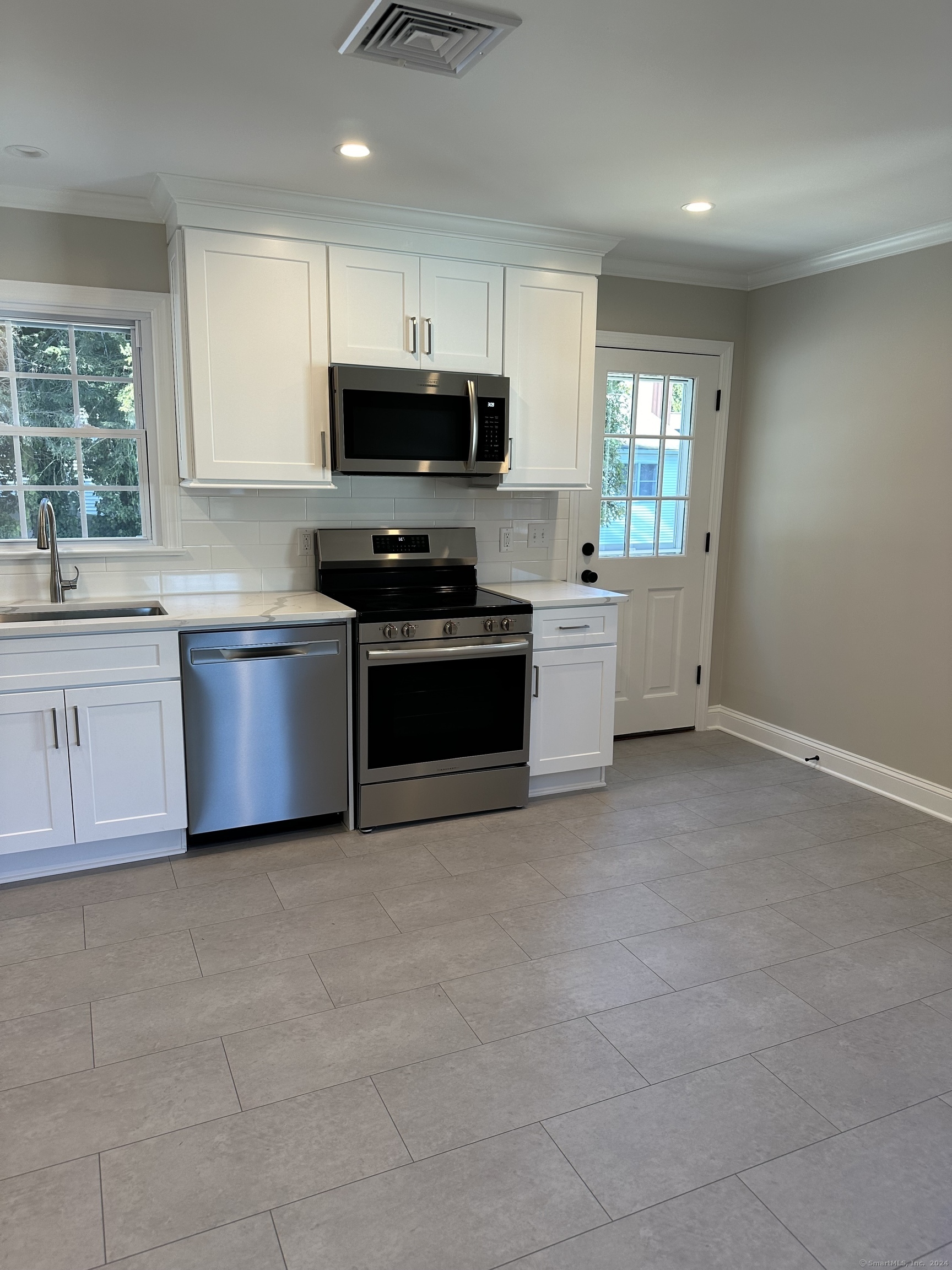 46 Hillside Avenue