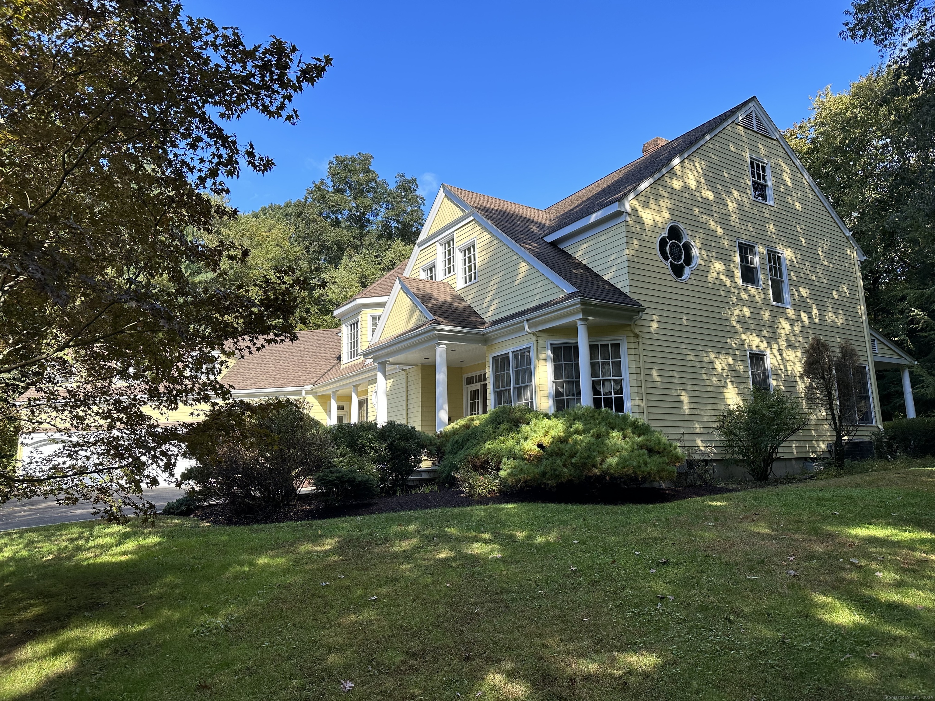 4 Lyons Plain Road