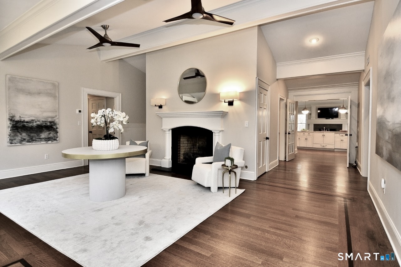 10 Woodhill Road