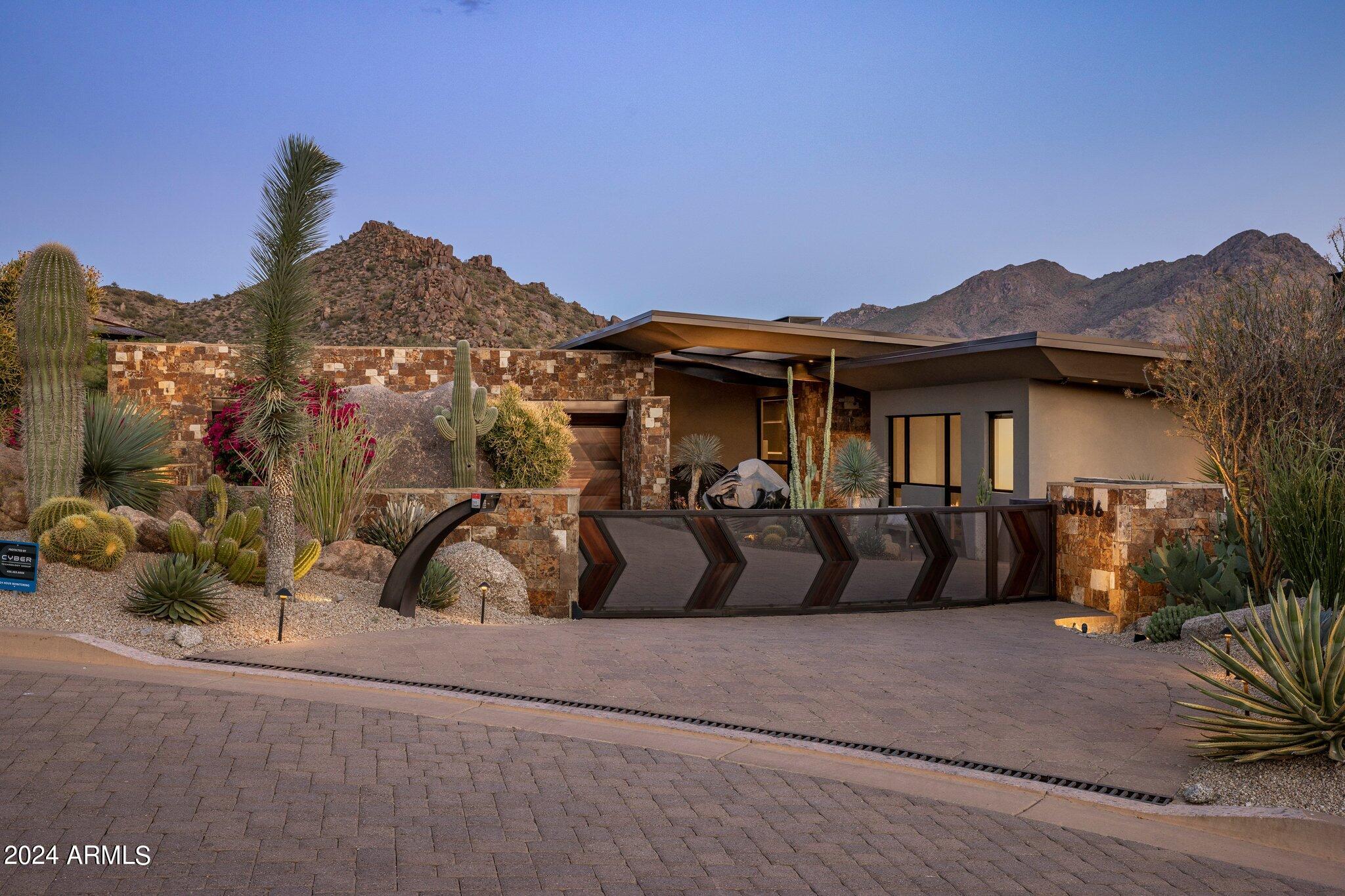10956 E TUSAYAN Trail