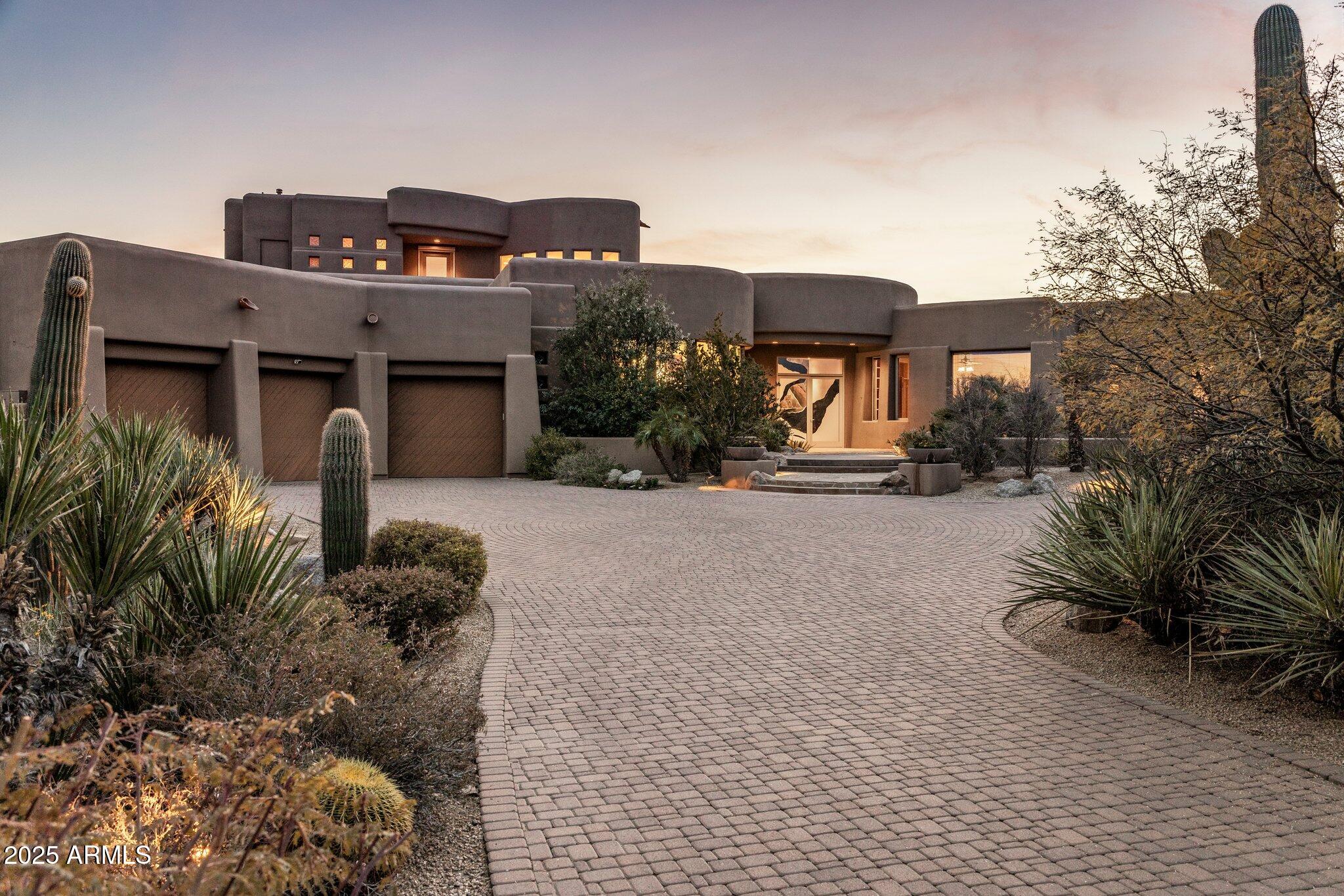 11077 E CINDER CONE Trail