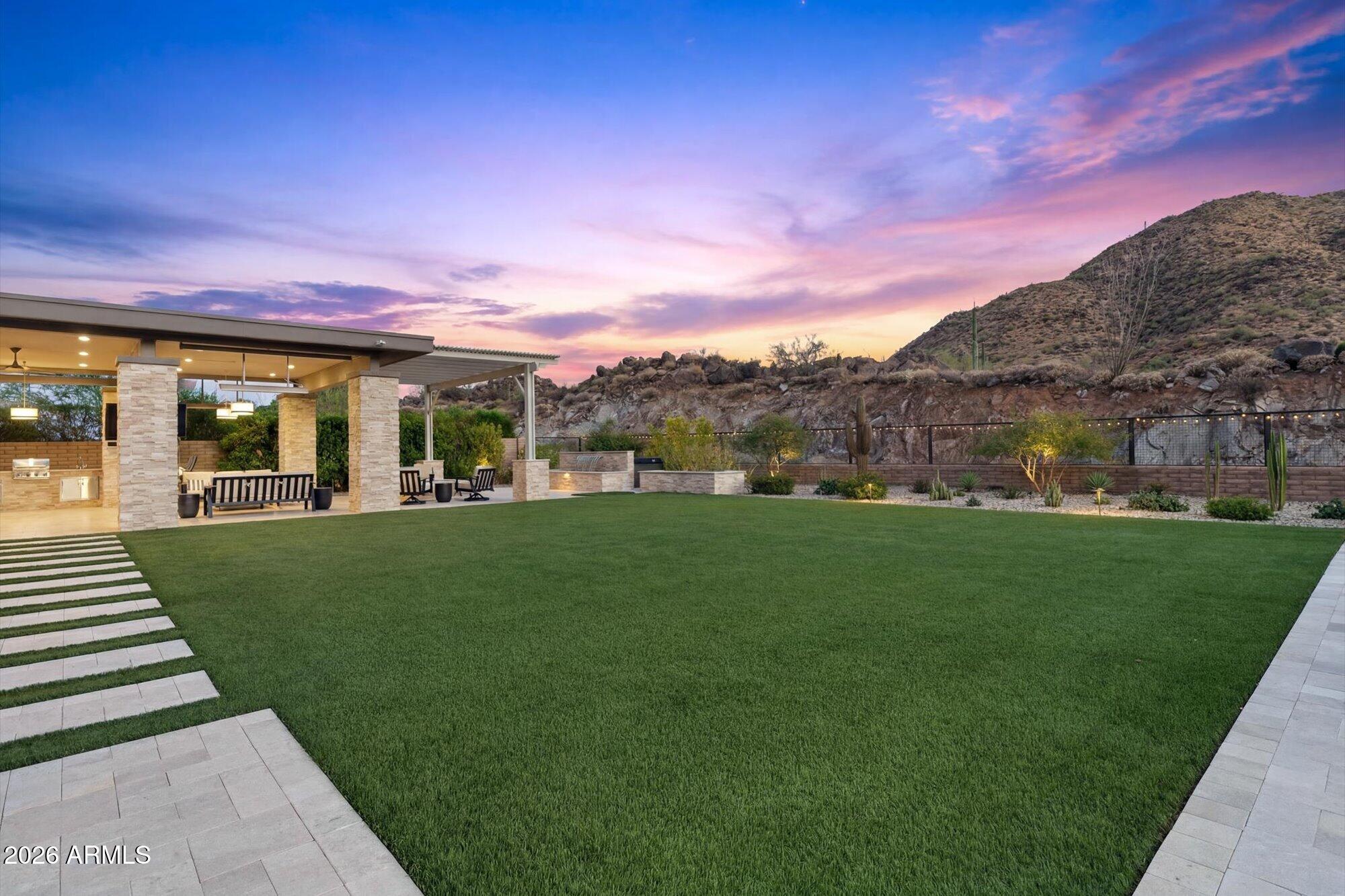 14176 N TERRITORY Trail