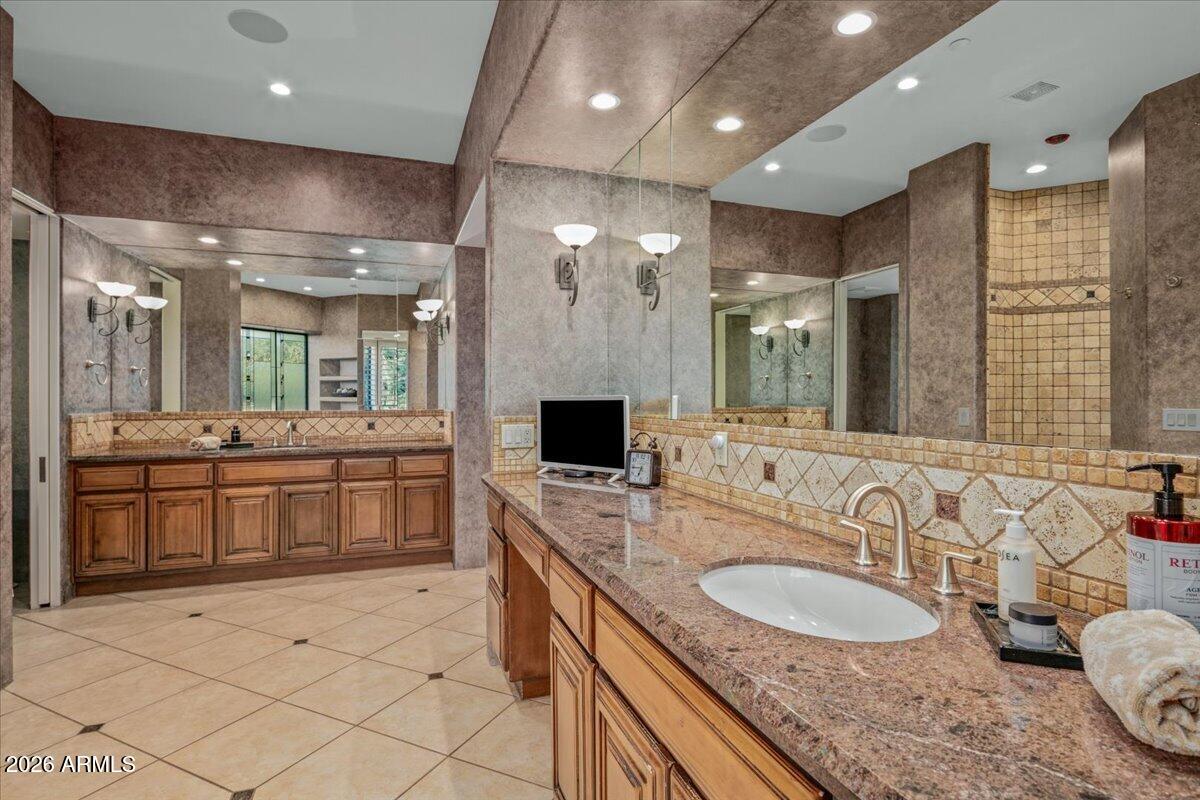 39750 N 106TH Place