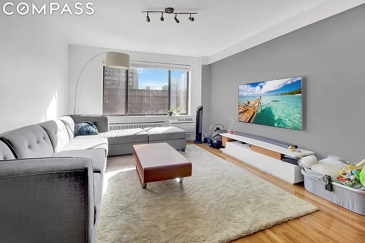 250 E 31st Street 5A