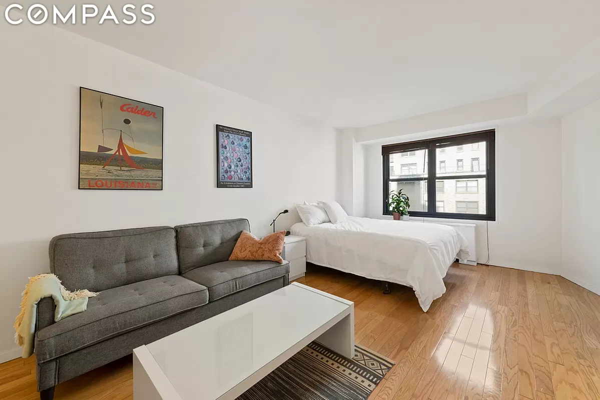 220 E 57th Street 16F