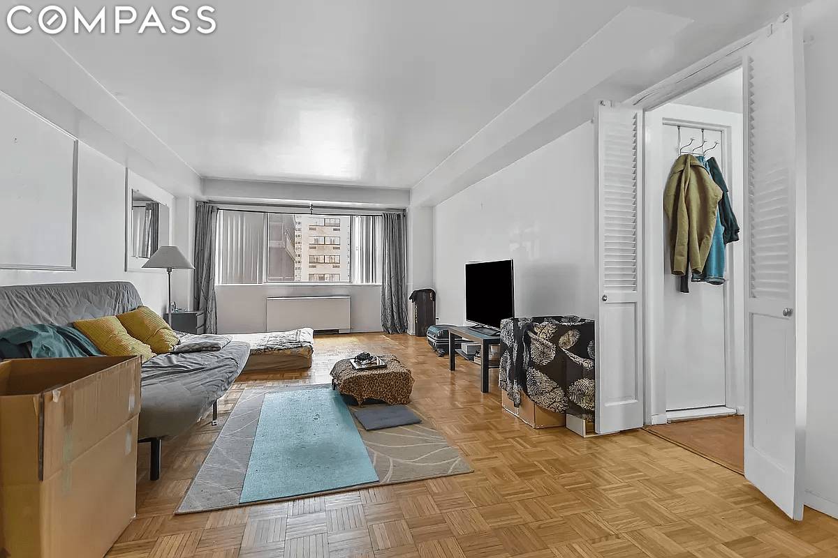 330 E 49th Street 11B