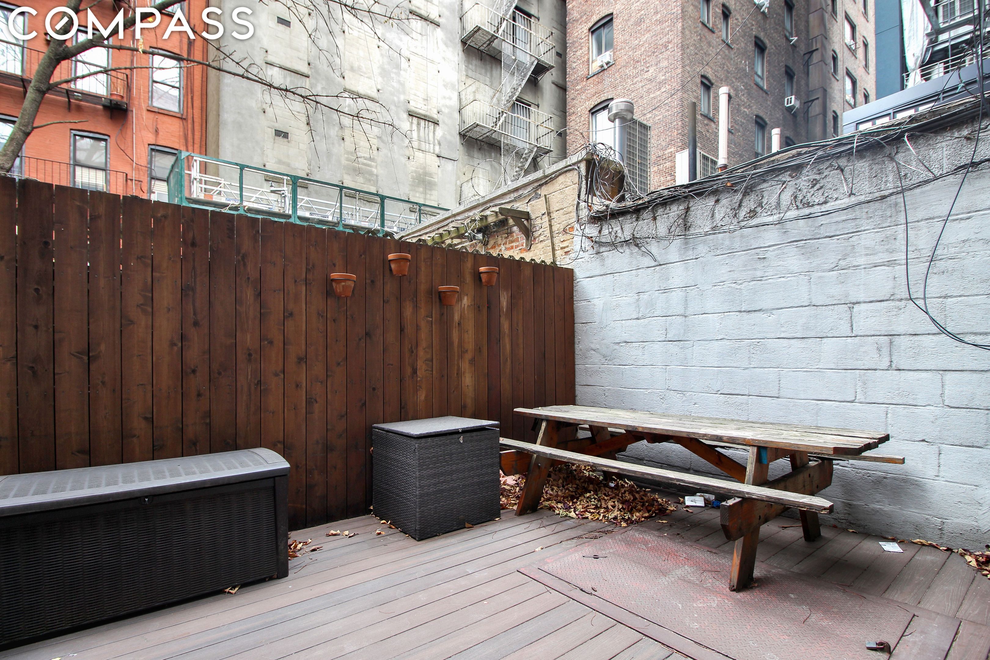 313 W 48th Street 1