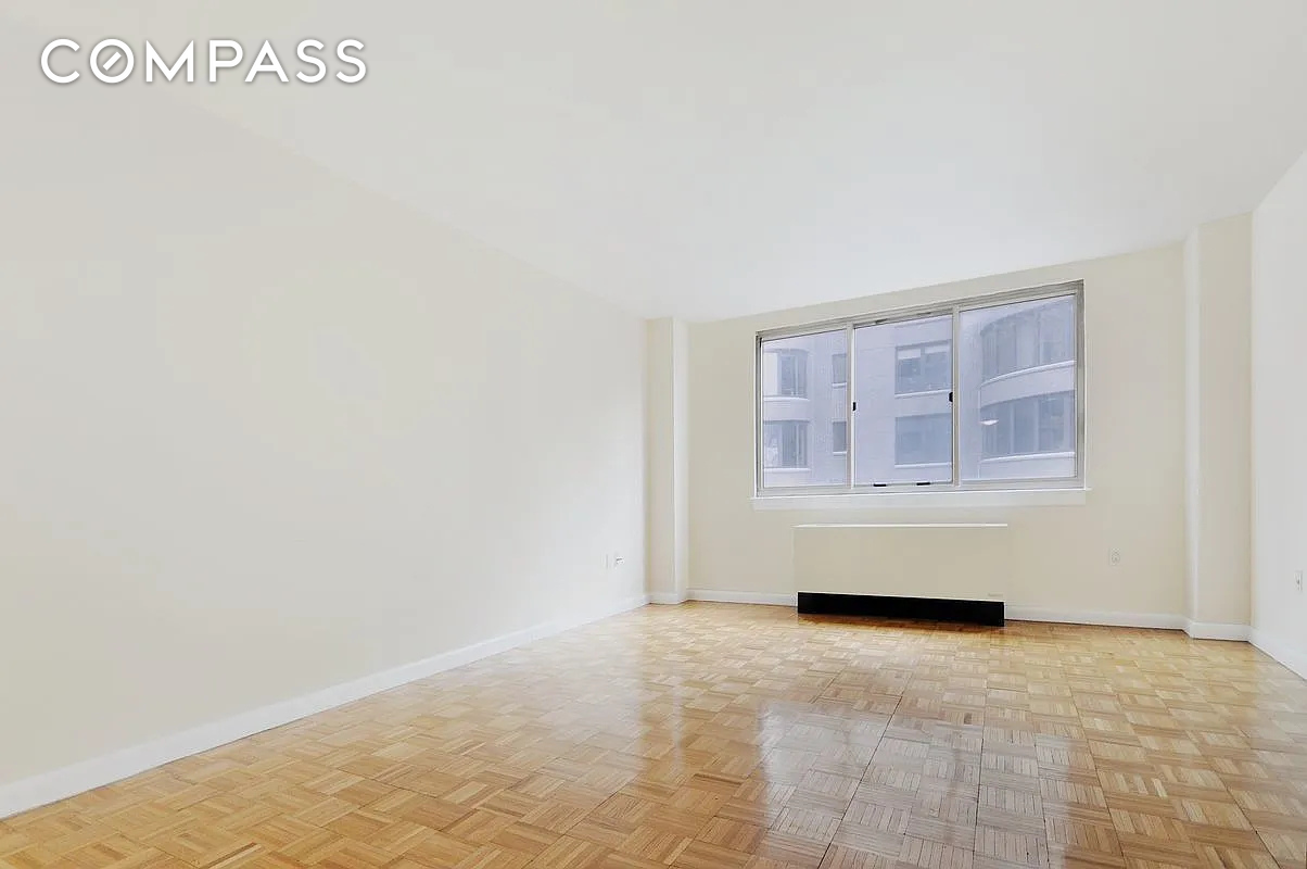 308 E 38th Street 8C