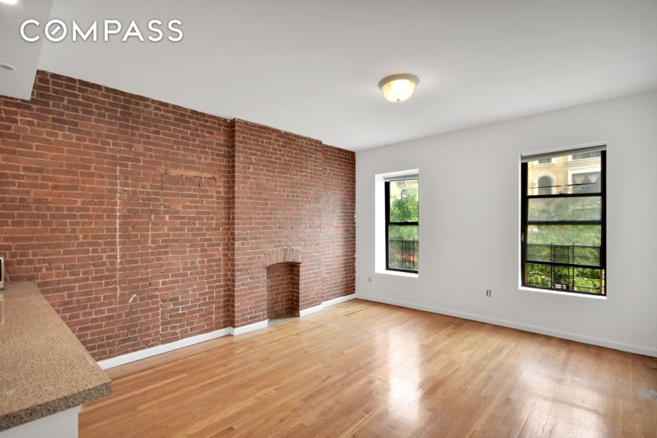 428 Amsterdam Avenue 1B