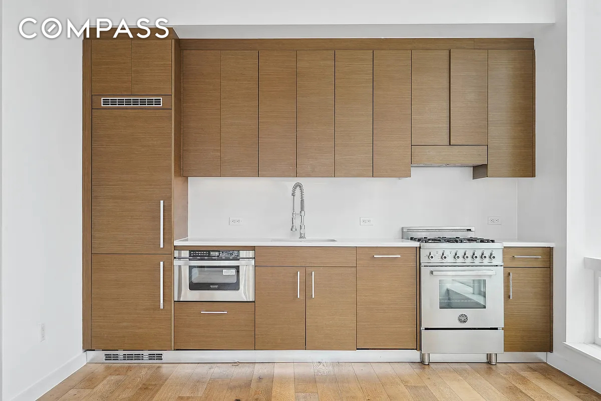 325 Lexington Avenue 19B