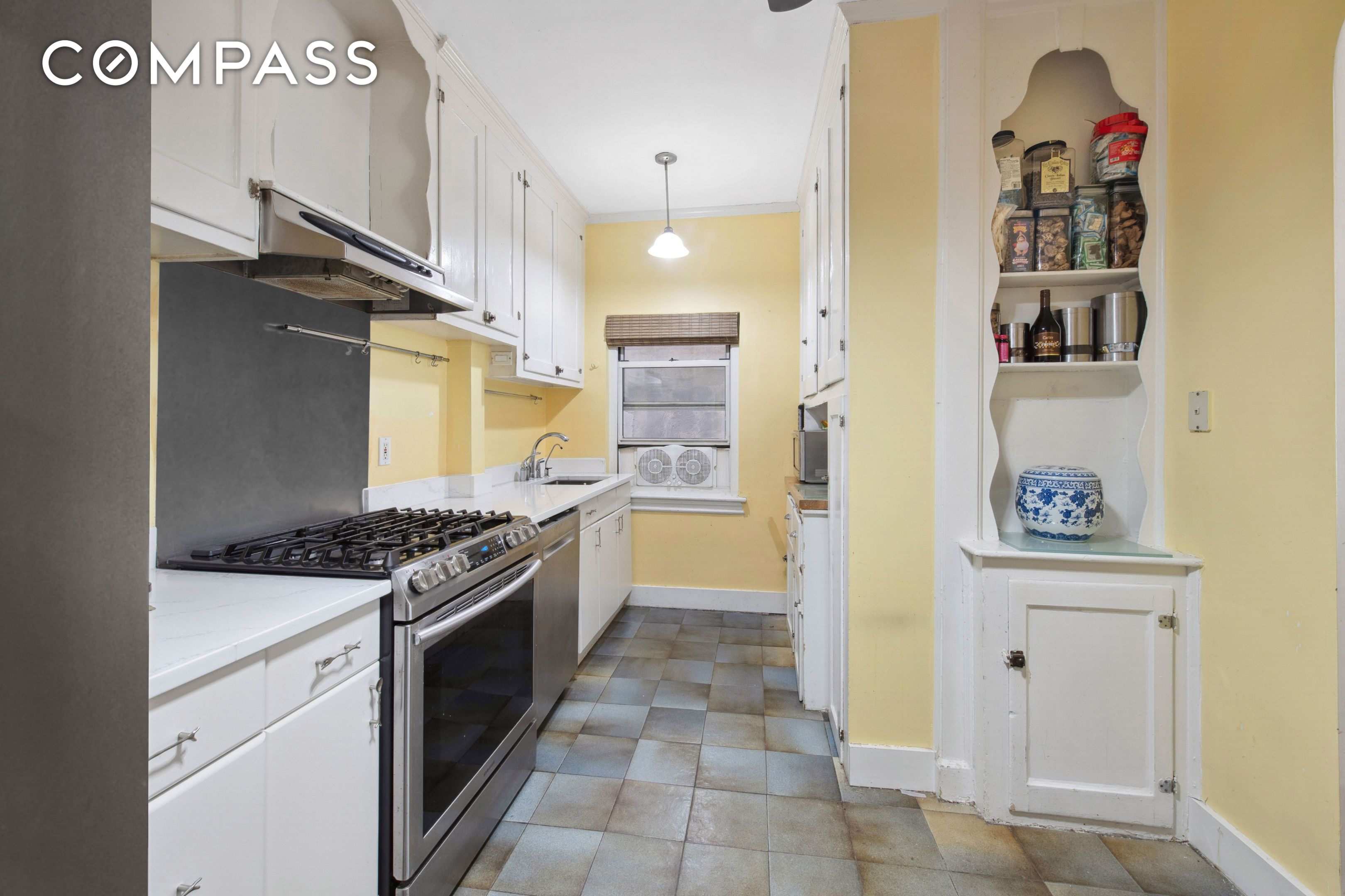 320 E 83rd Street 4DE