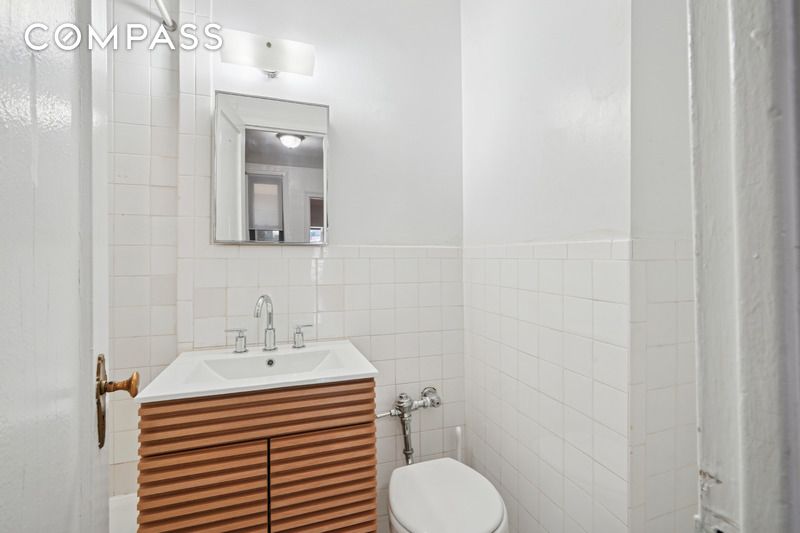 205 E 88th Street 4B