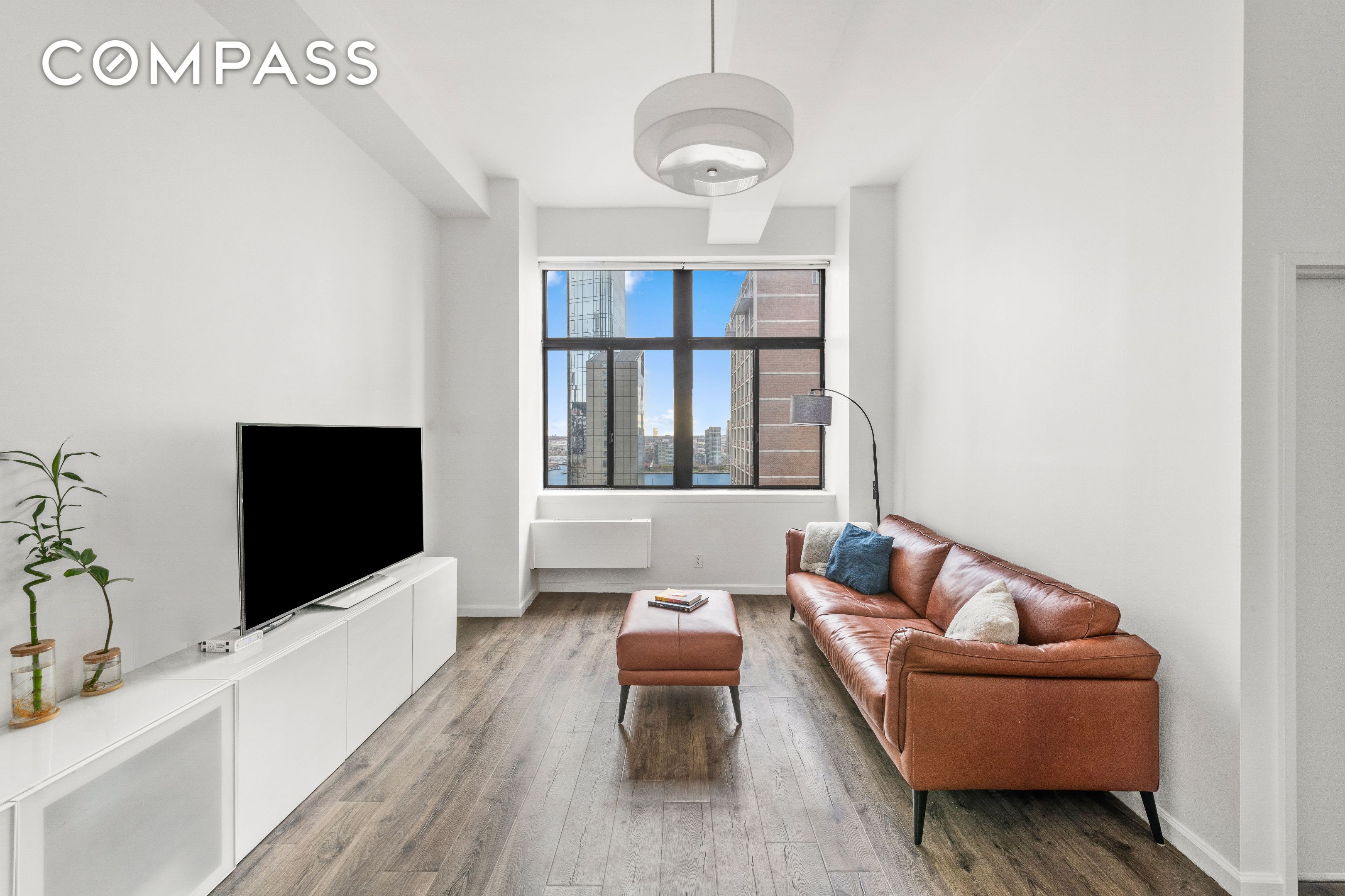 310 E 46th Street 19L