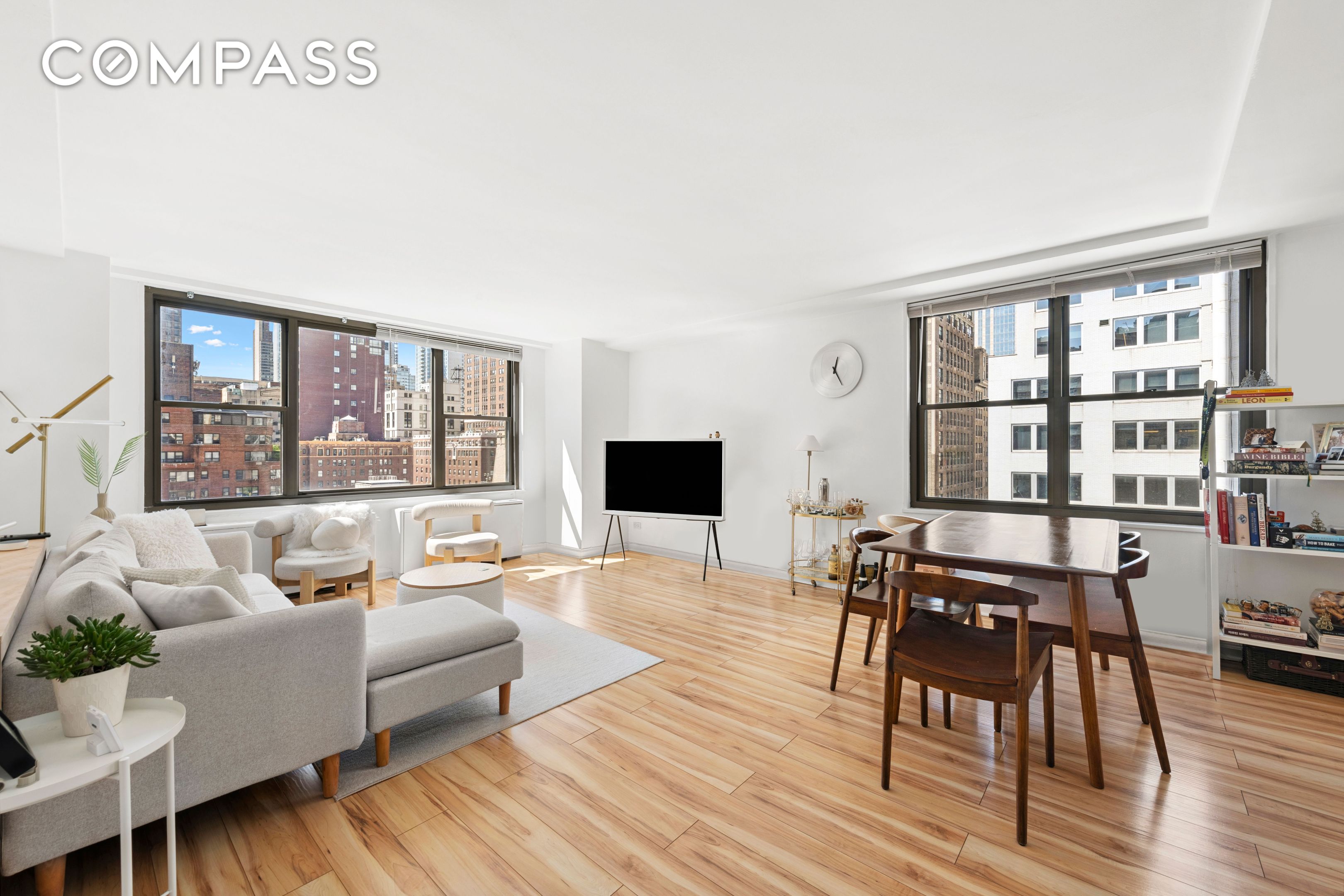 35 E 38th Street 12B