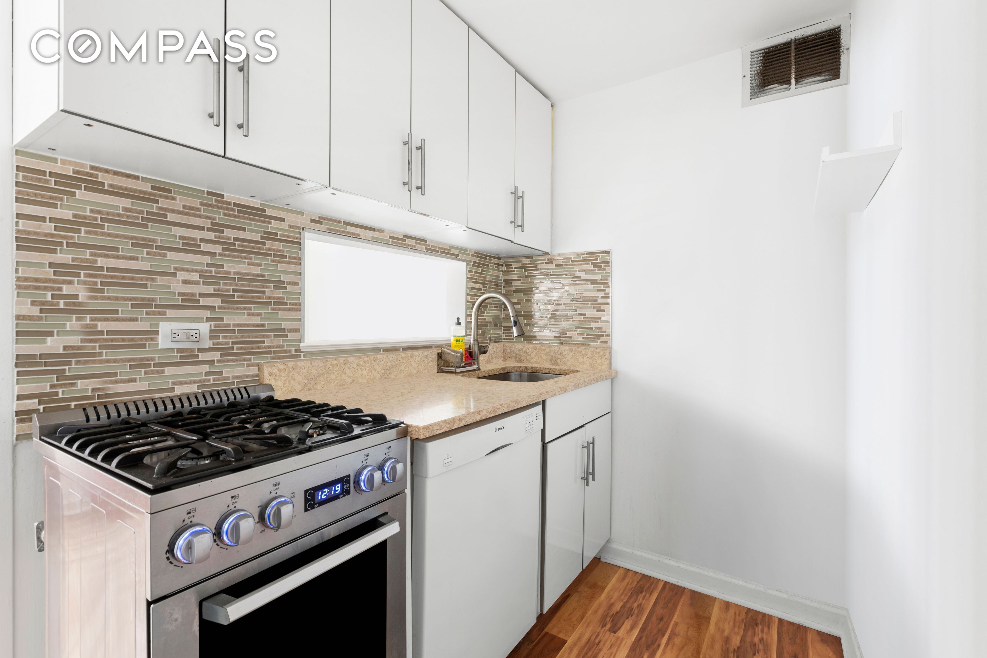 35 E 38th Street 12B