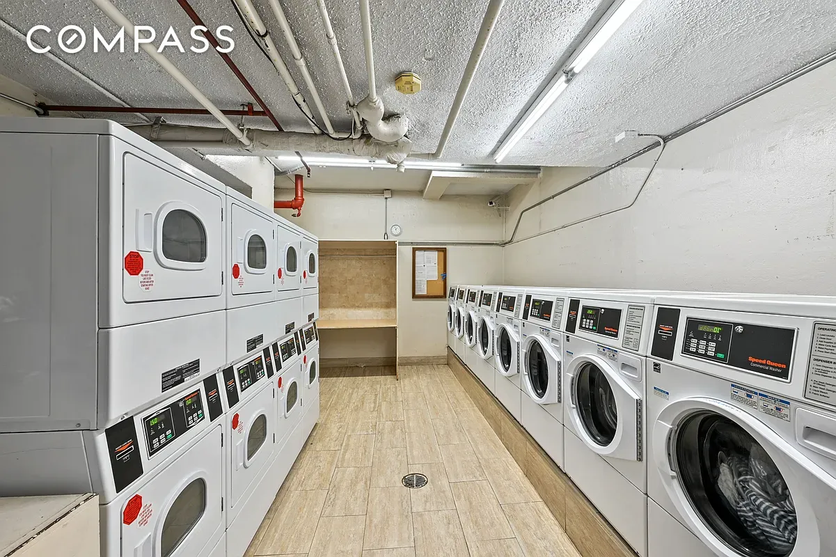 35 E 38th Street 12B