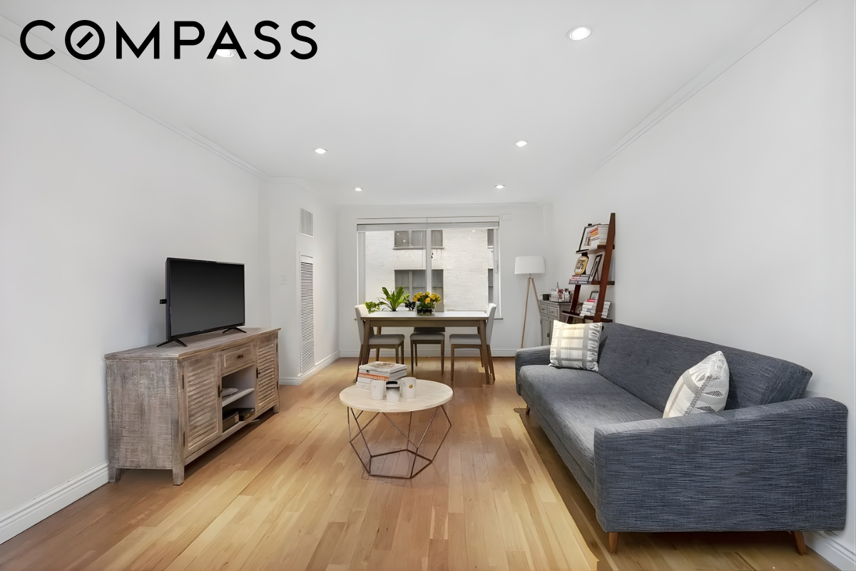 106 Central Park S 7O