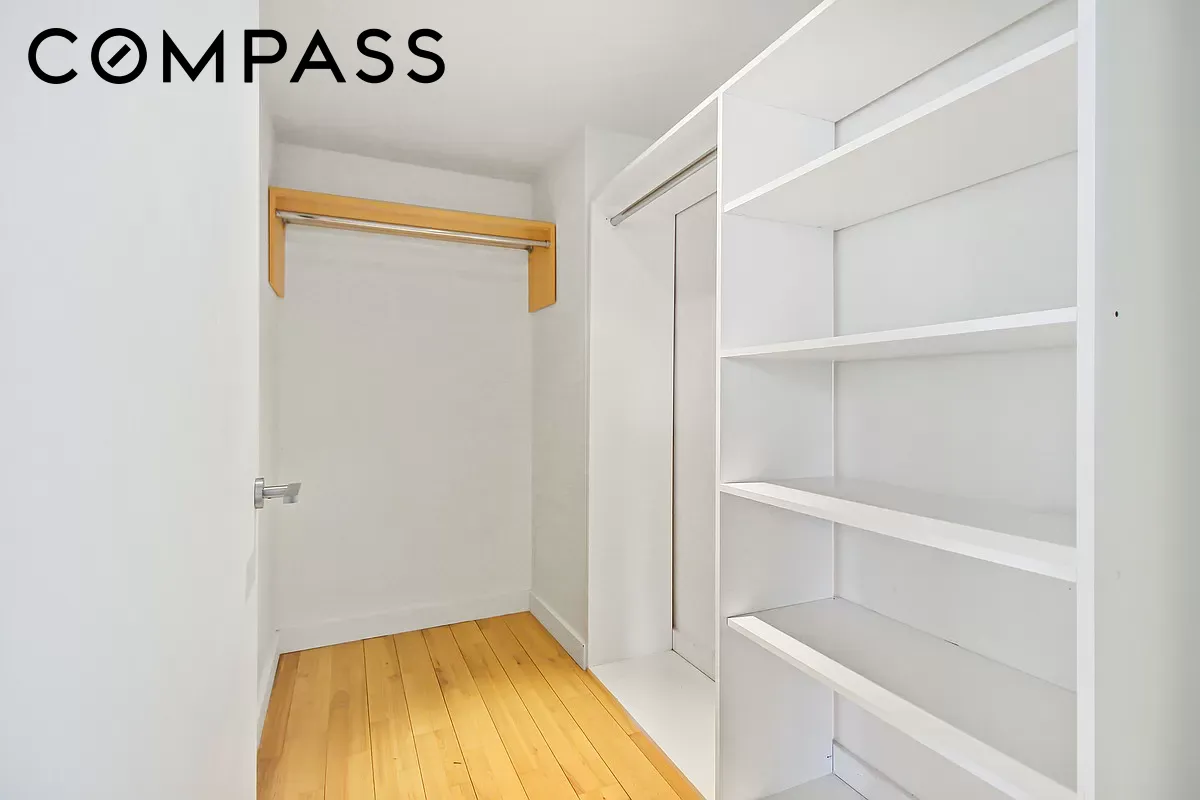 322 W 57th Street 38Q
