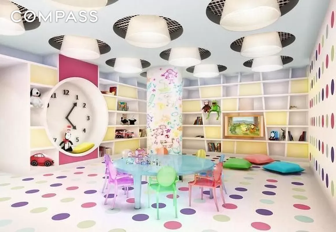 322 W 57th Street 38Q