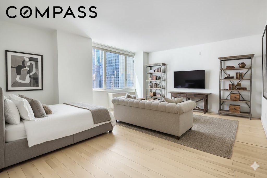 322 W 57th Street 38Q
