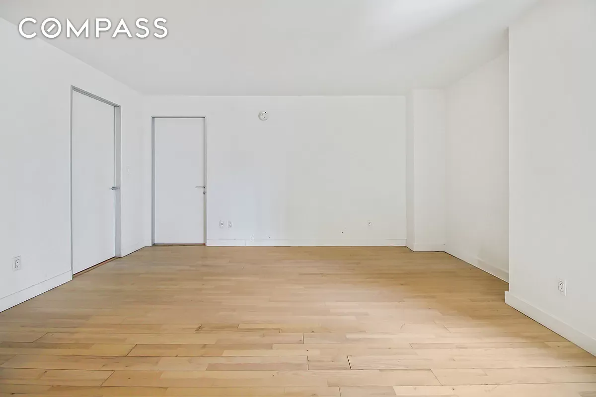 322 W 57th Street 38Q