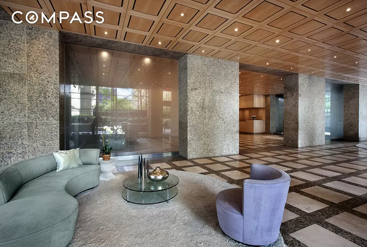 322 W 57th Street 38Q