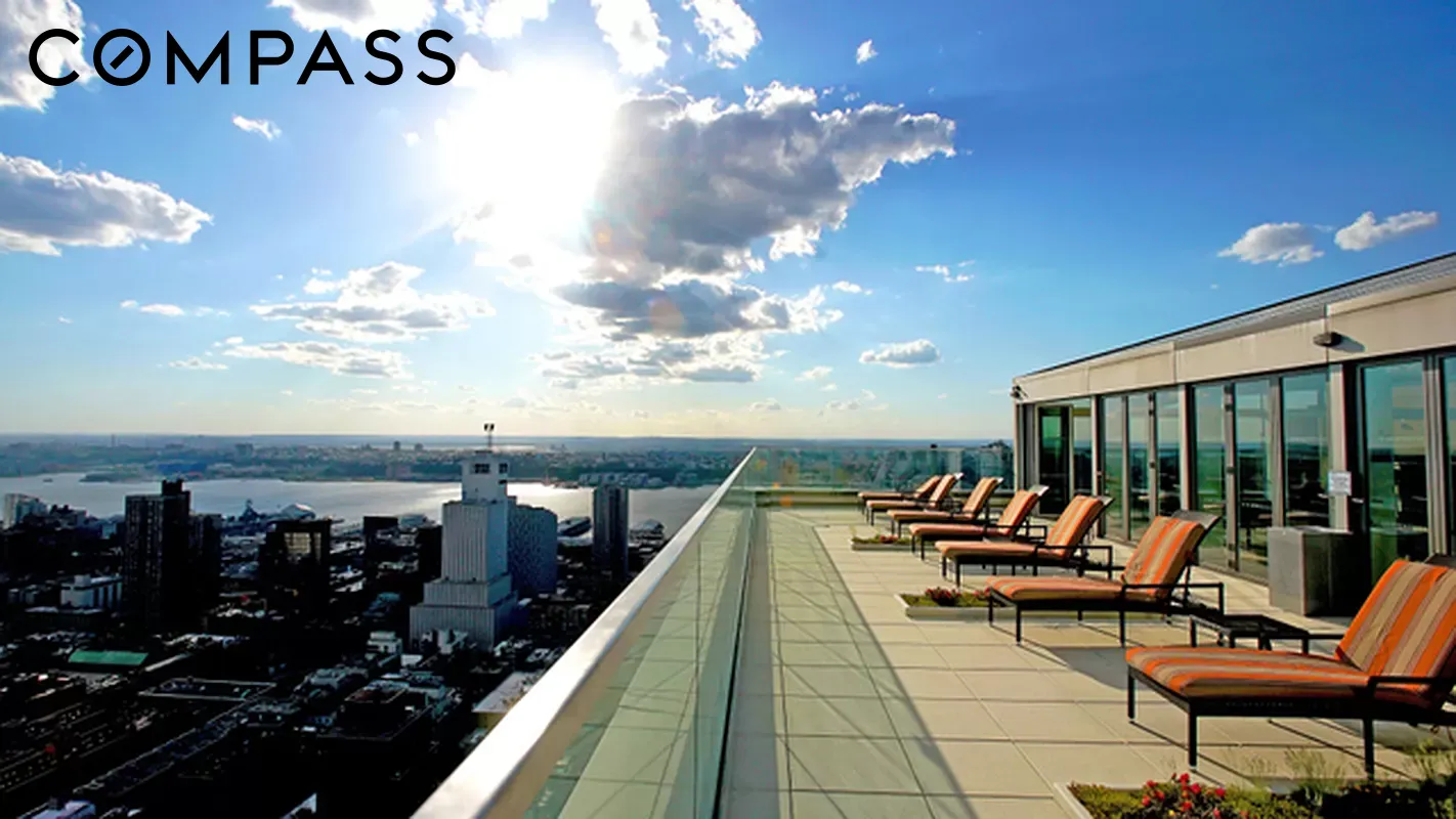 322 W 57th Street 38Q