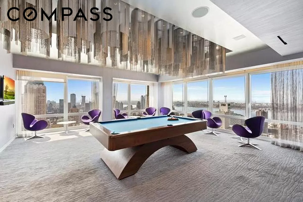 322 W 57th Street 38Q
