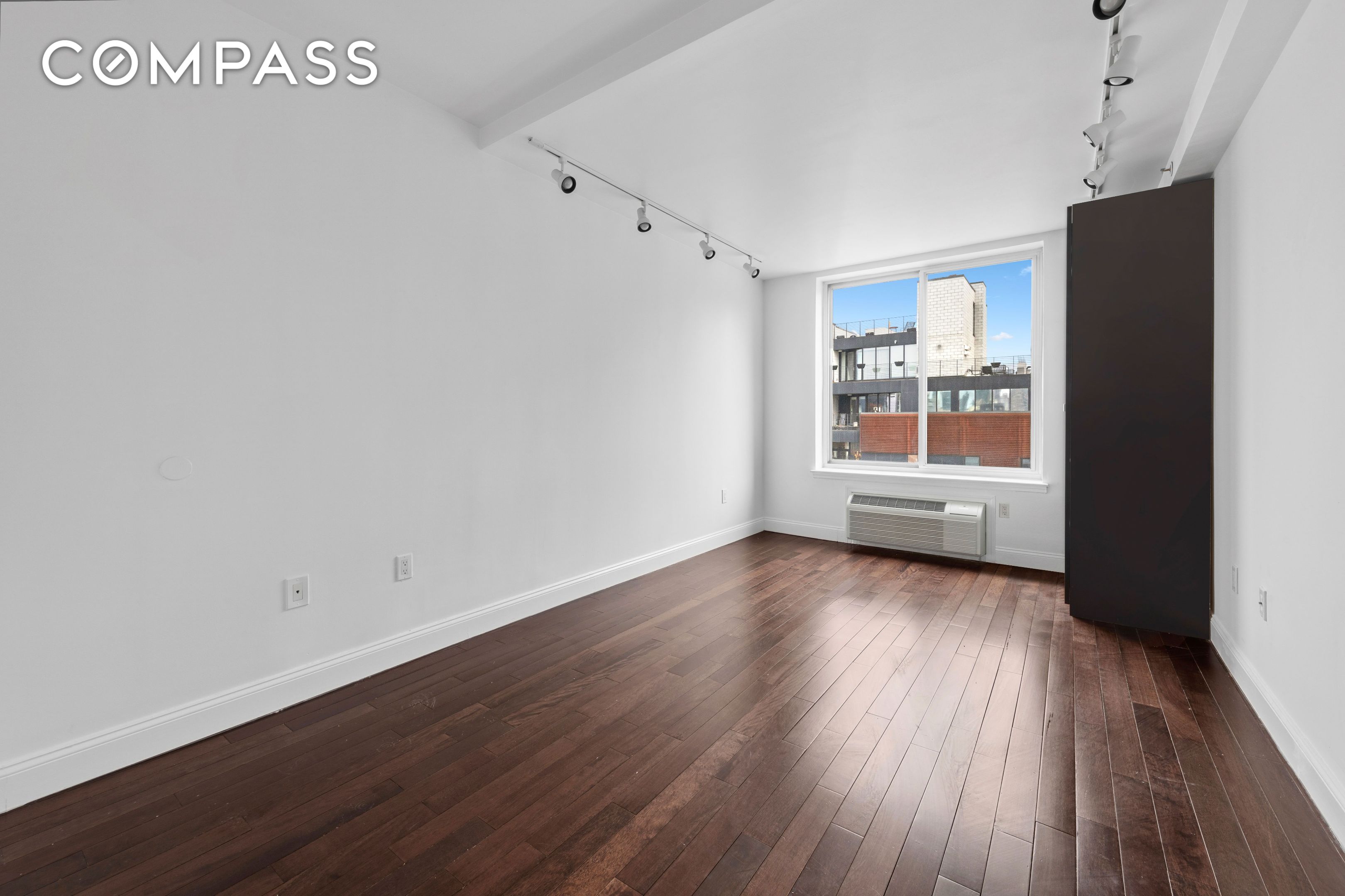 13-11 Jackson Avenue 8D