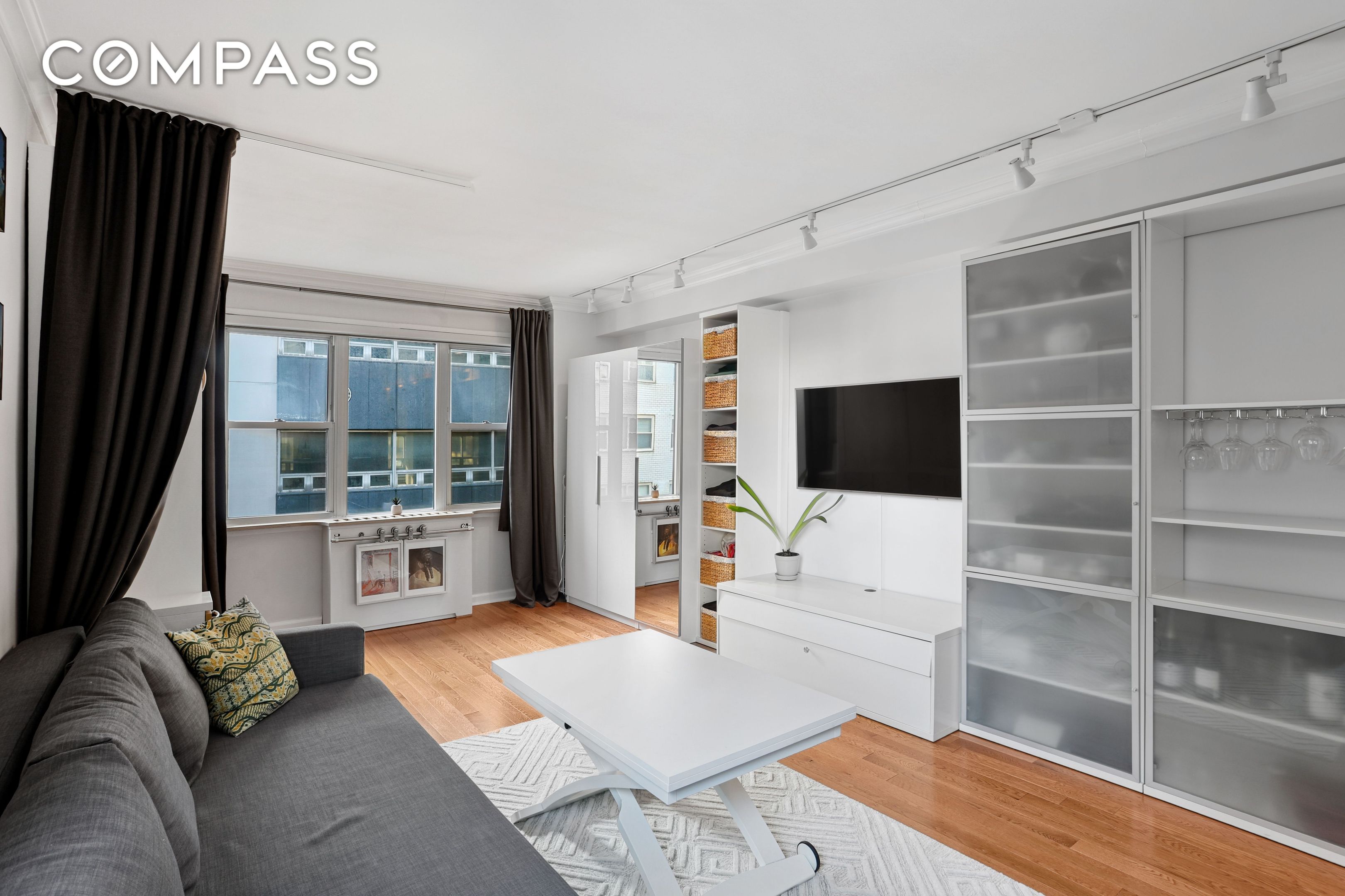 310 E 49th Street 9C