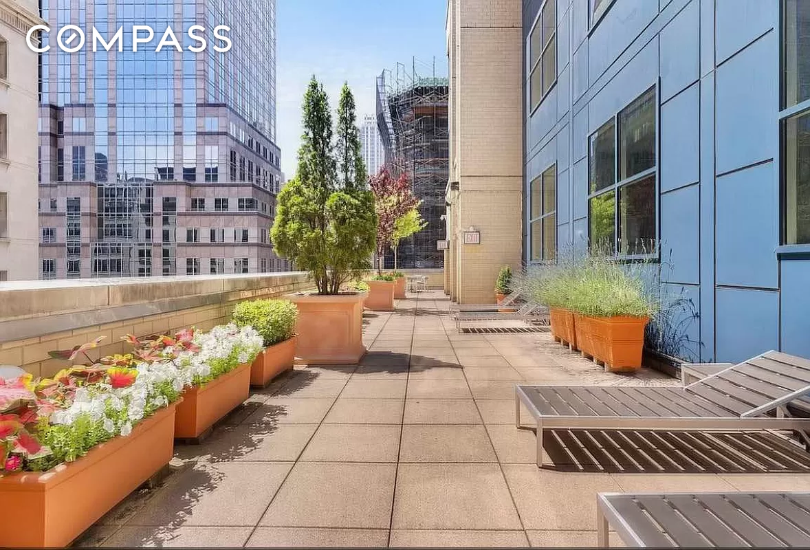 425 5th Avenue 23D