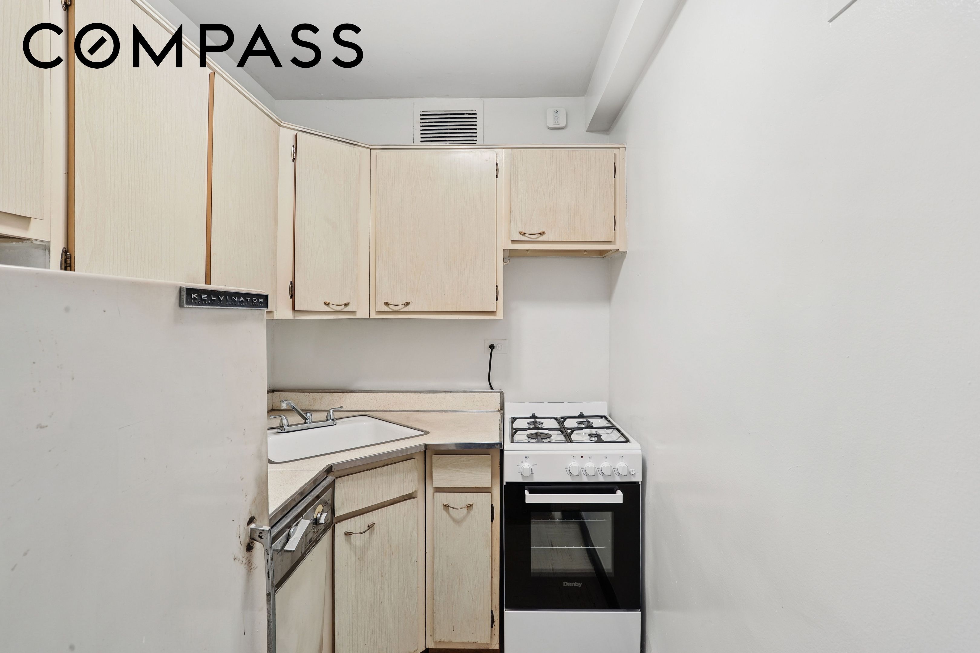 330 E 49th Street 7M