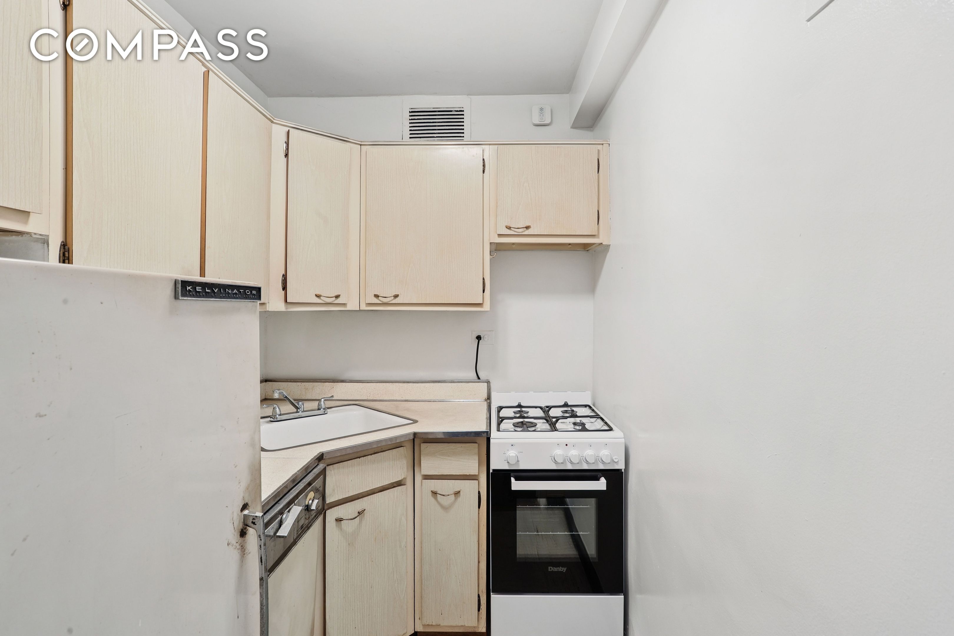 330 E 49th Street 7M