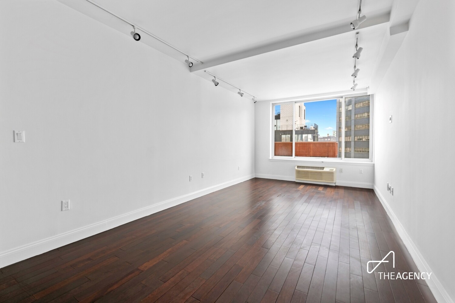 13-11 JACKSON Avenue 8D