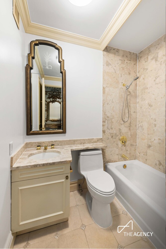 524 E 72ND Street 22D