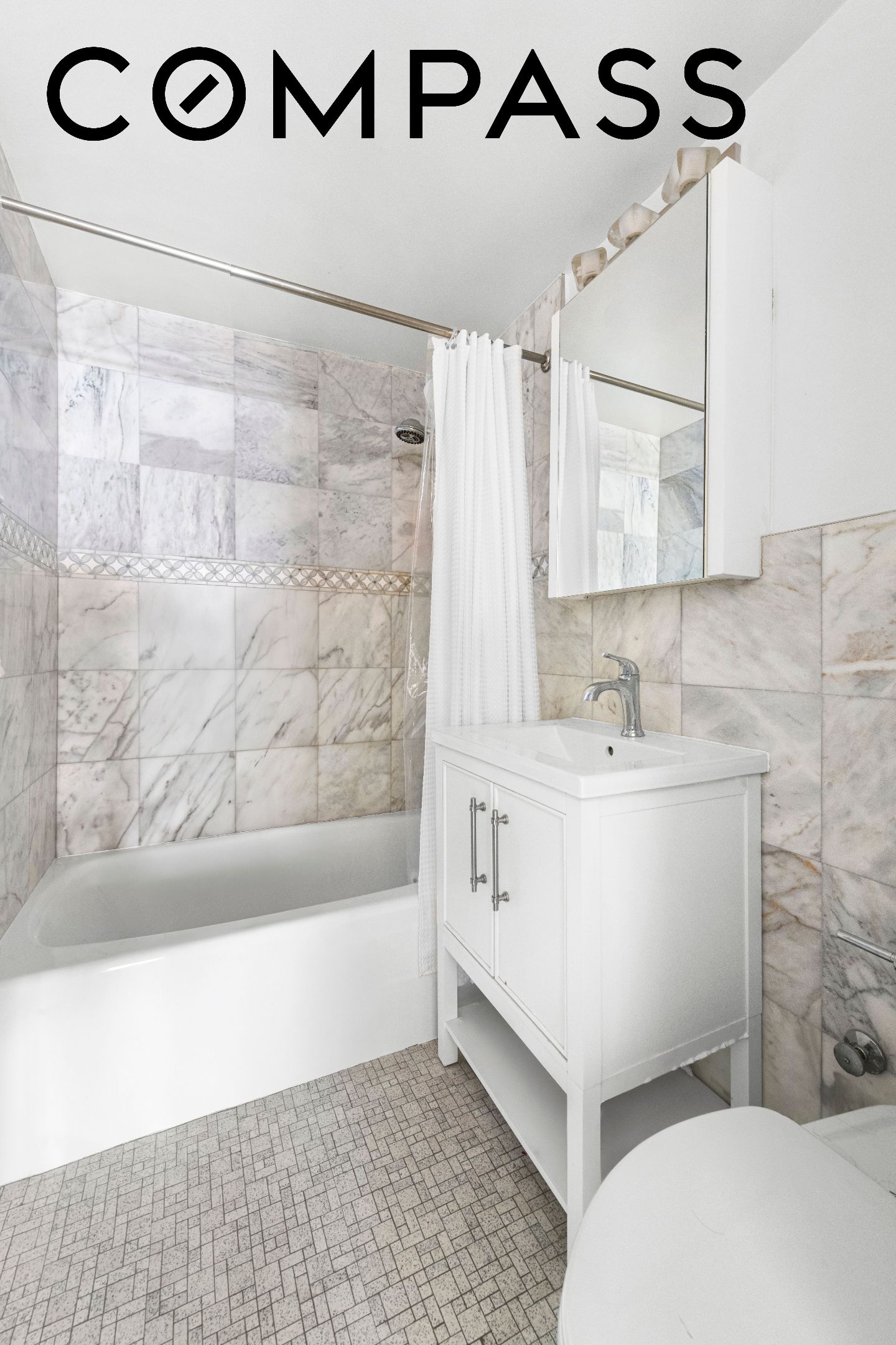 35 E 38th Street 12B