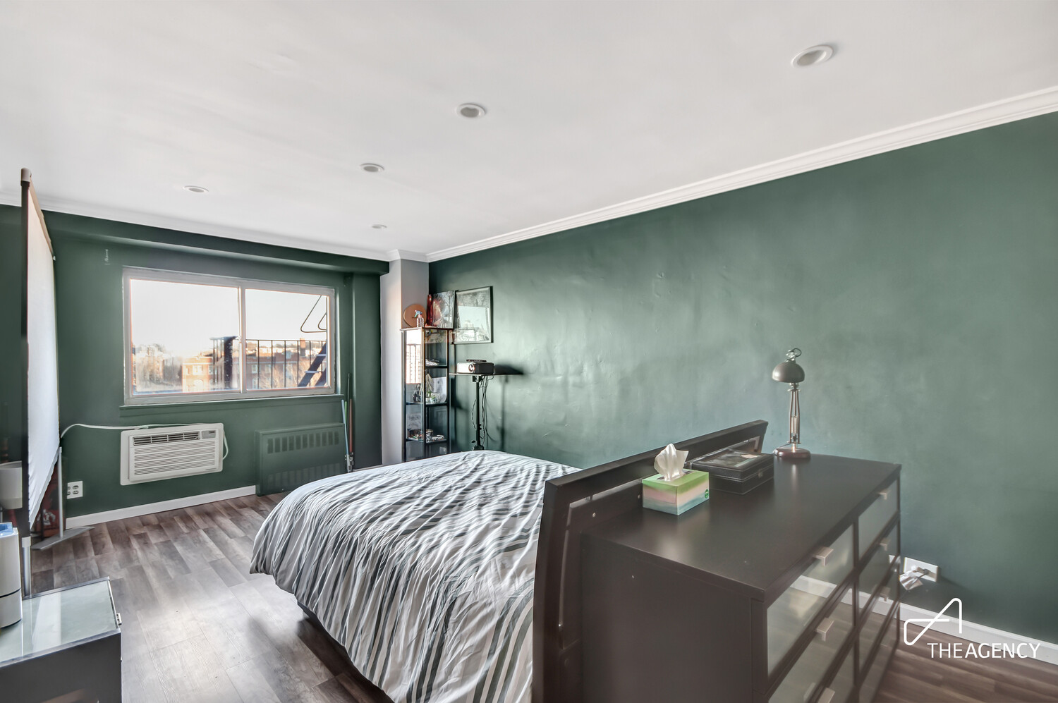 3240 RIVERDALE Avenue 4K