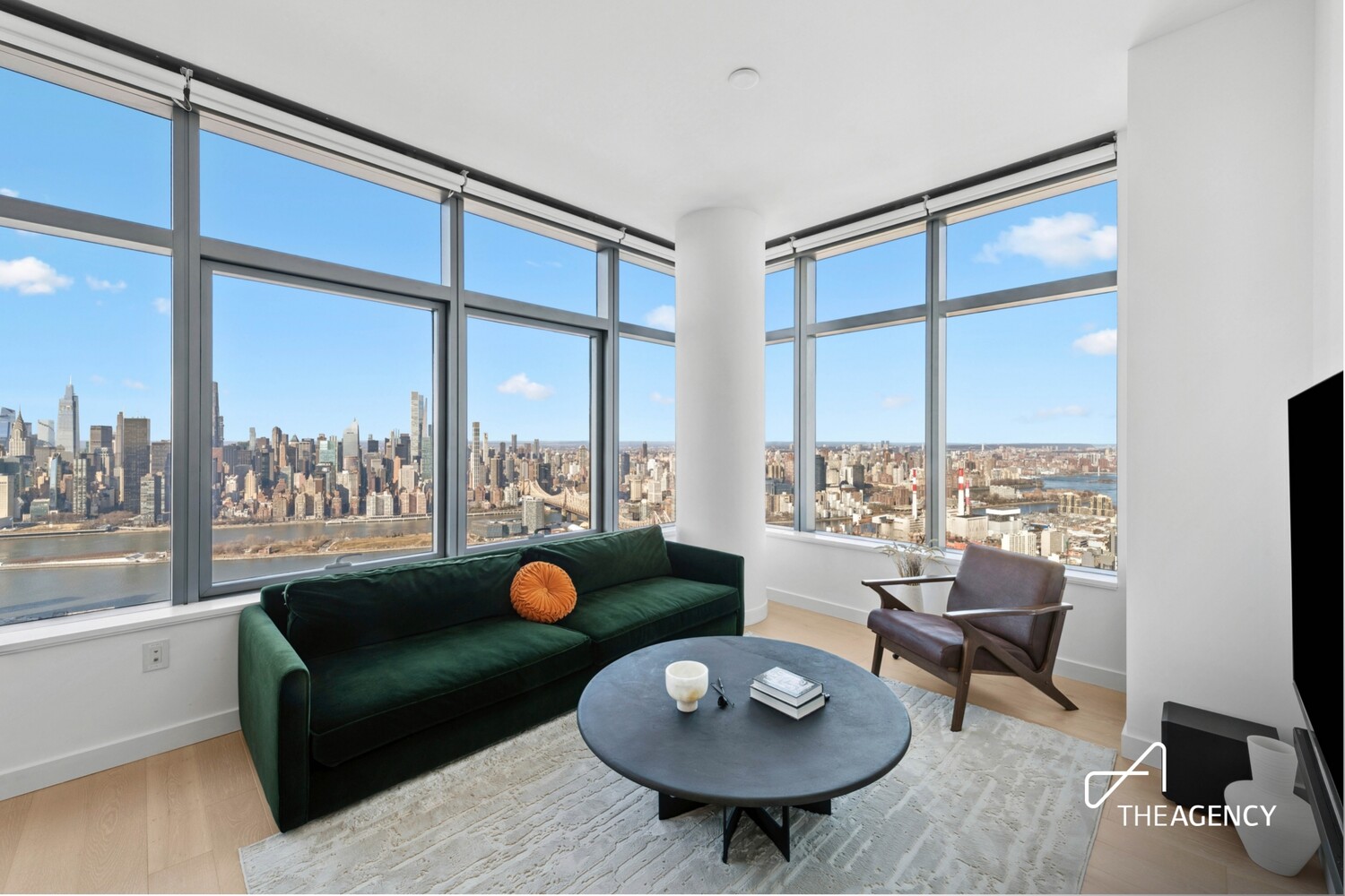 3 COURT Square PH302