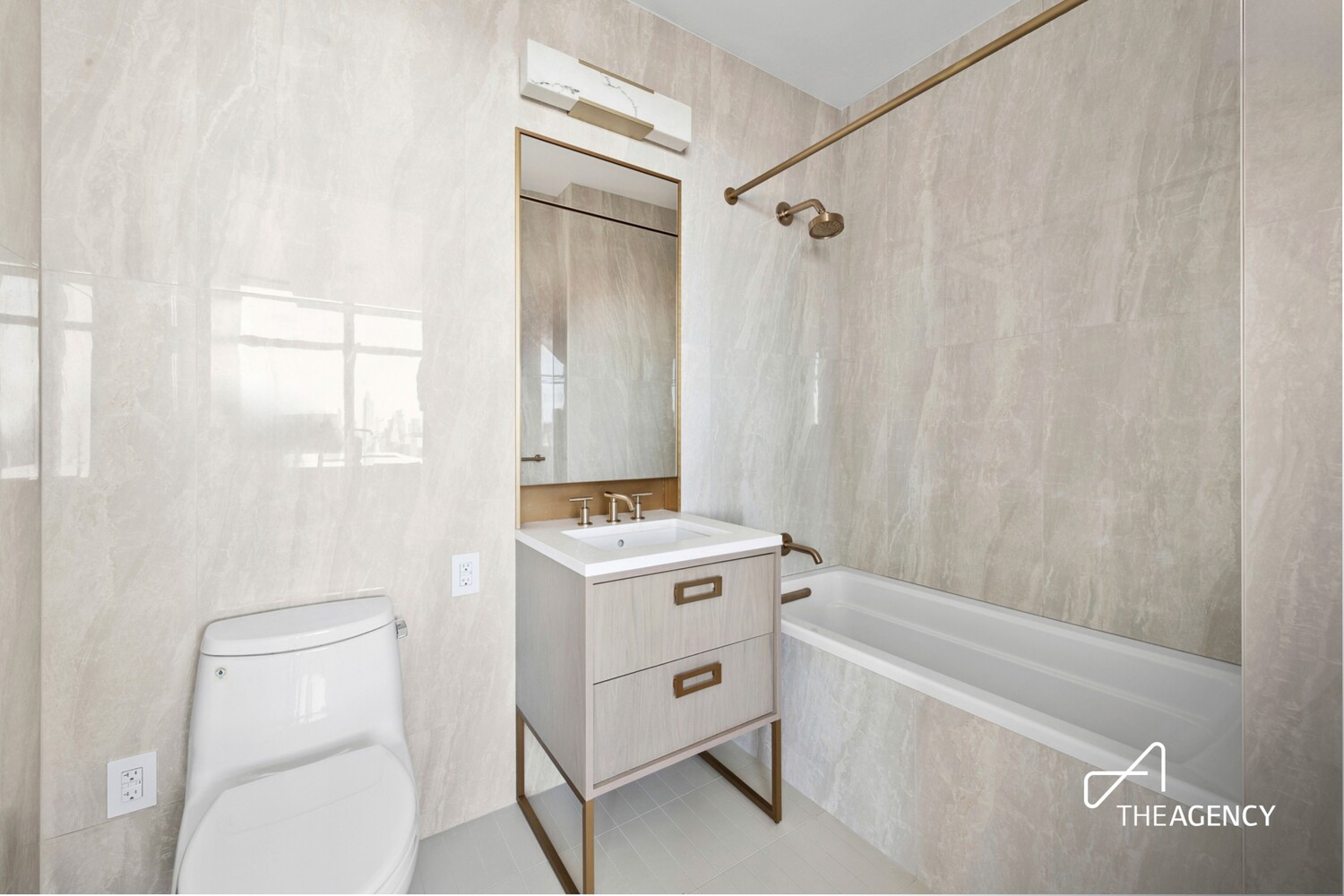 3 COURT Square PH302
