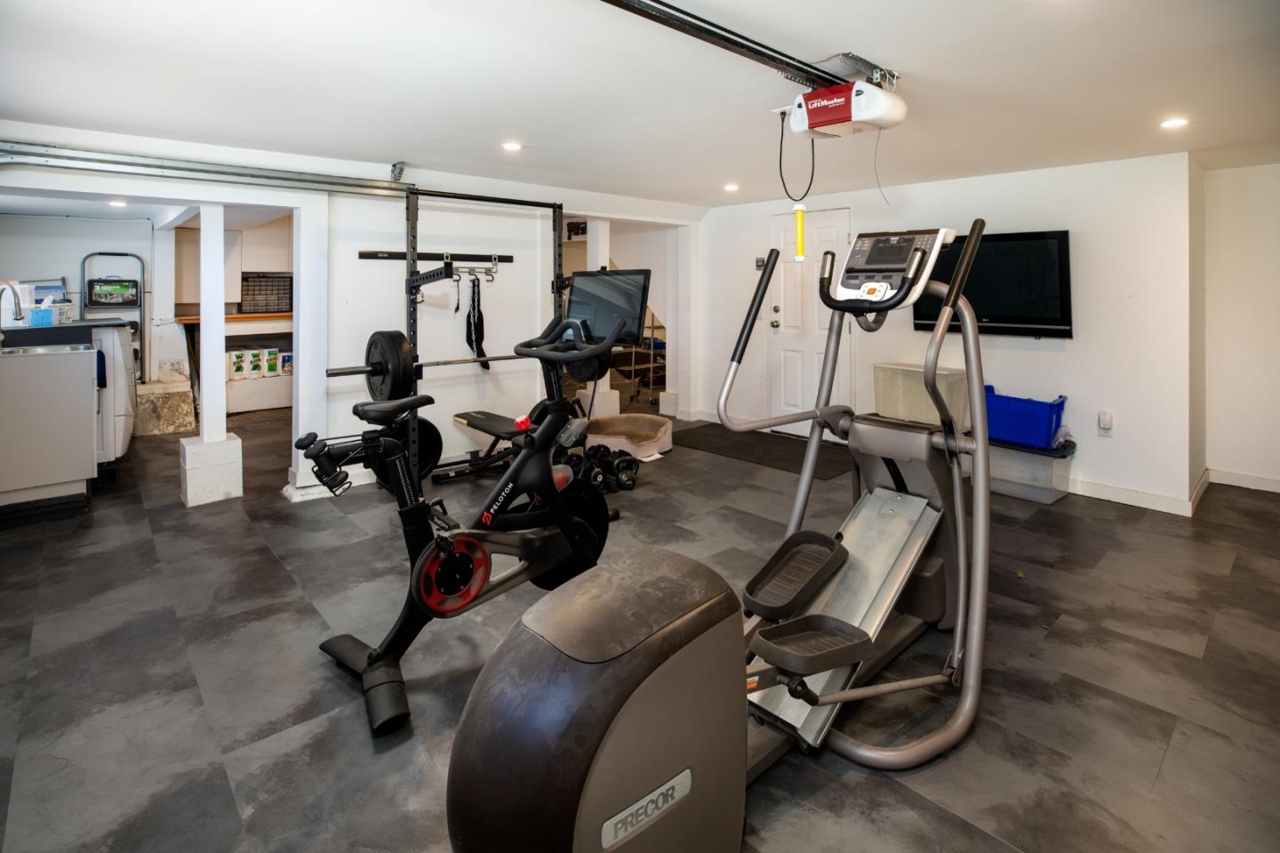 100 Wellington Drive