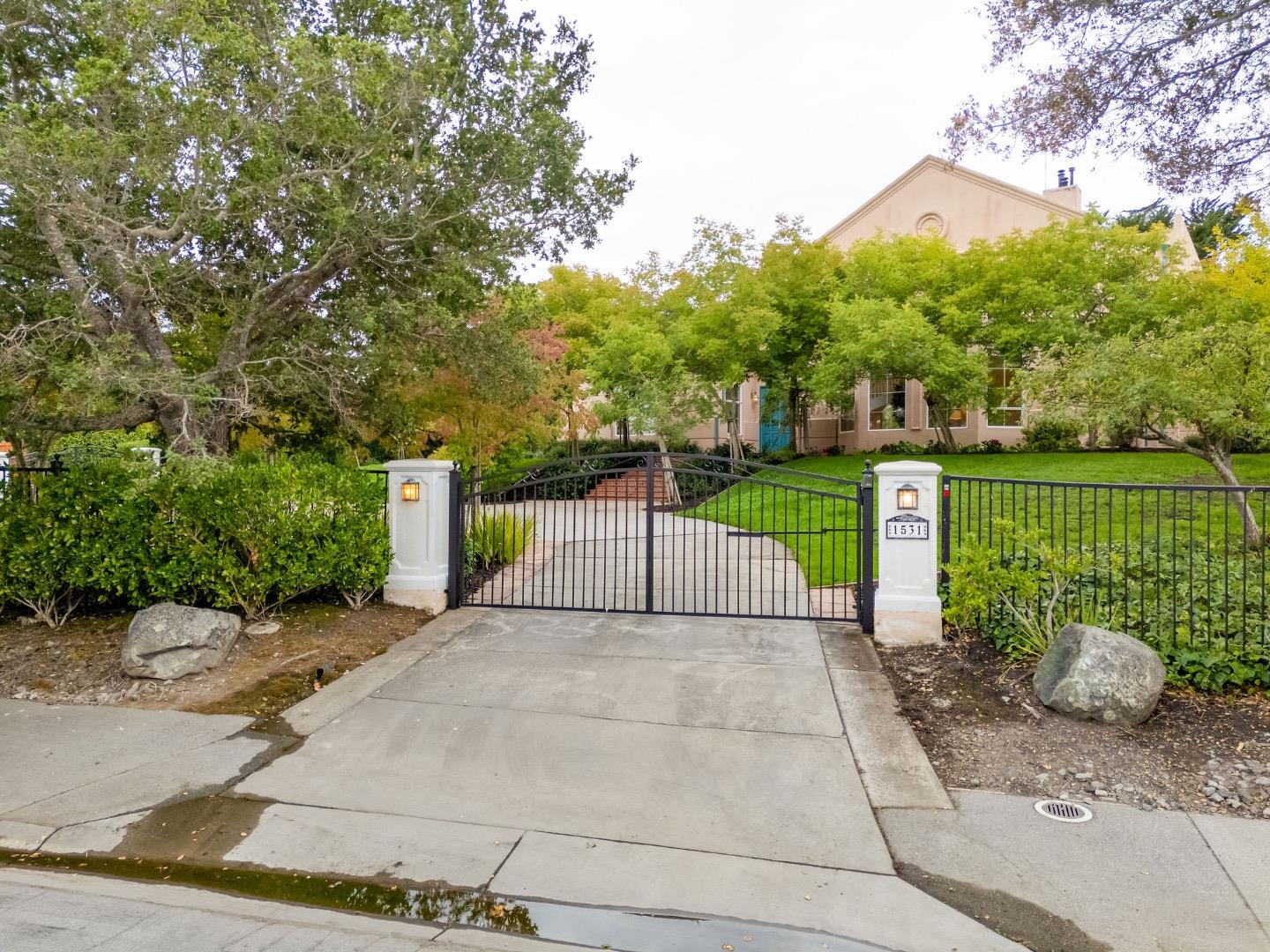 1531 Wedgewood Drive