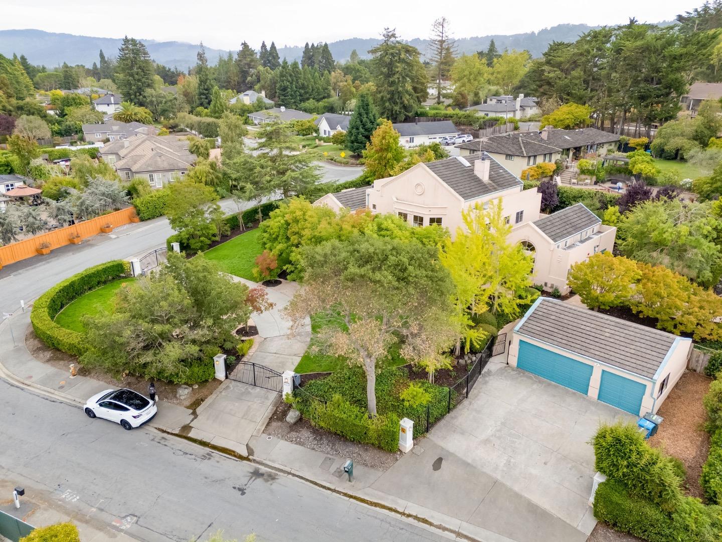 1531 Wedgewood Drive