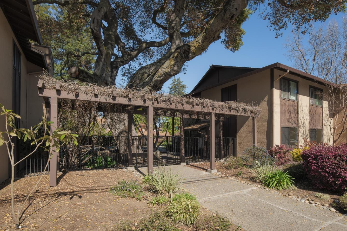 610 Gilbert Avenue 25