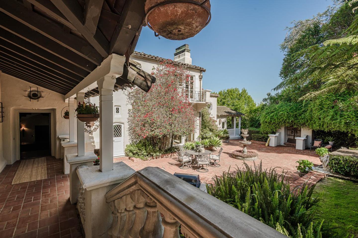 420 El Arroyo Road