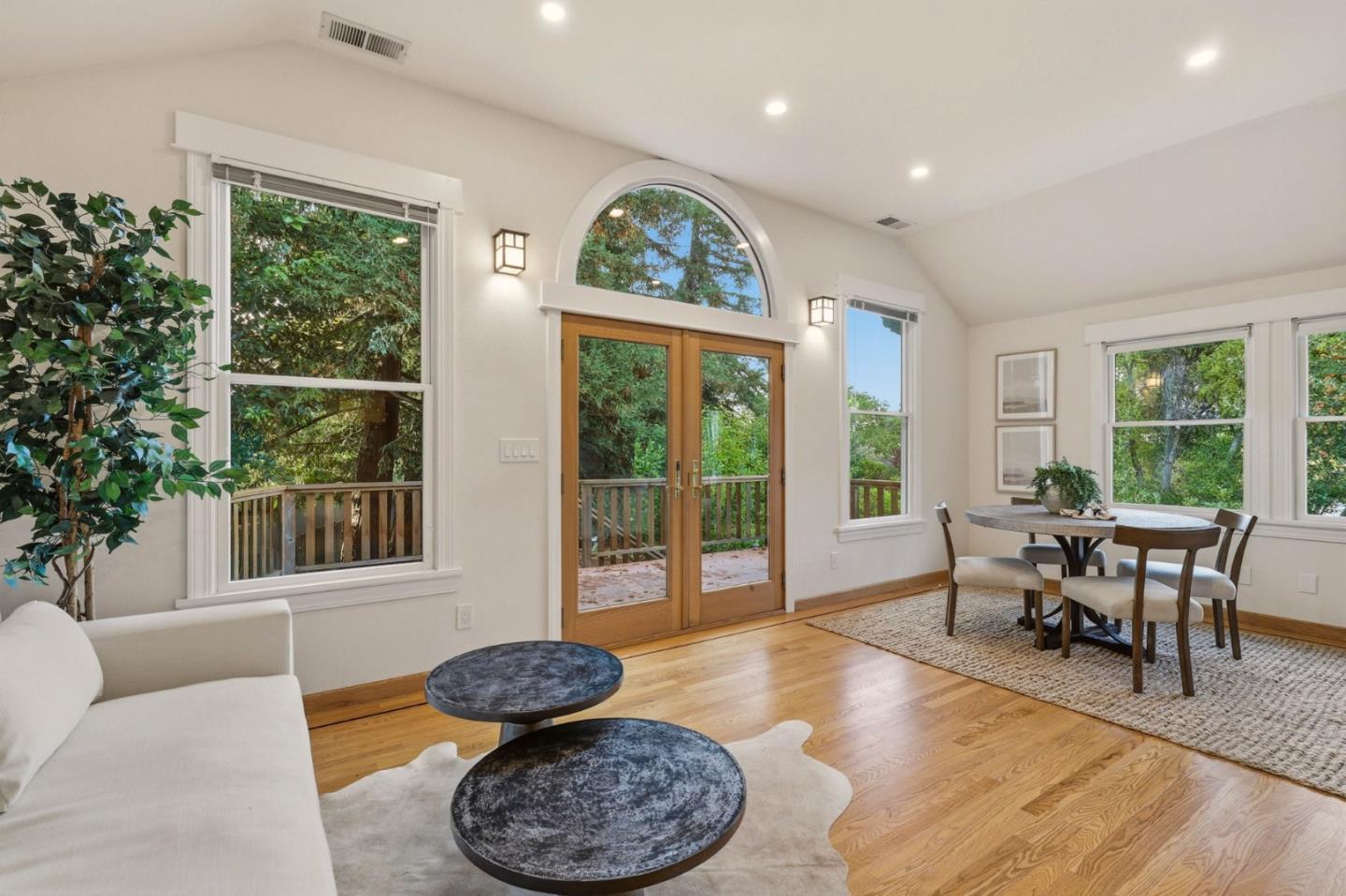 408 Warren RD