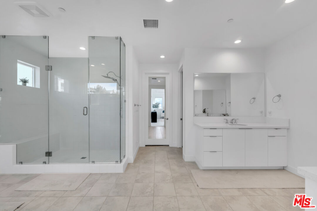 20679 W Wood Rose Ct