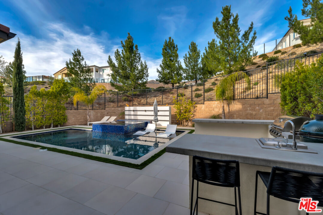 20679 W Wood Rose Ct