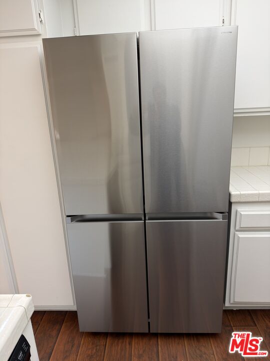 9915 Variel Ave Unit: 18