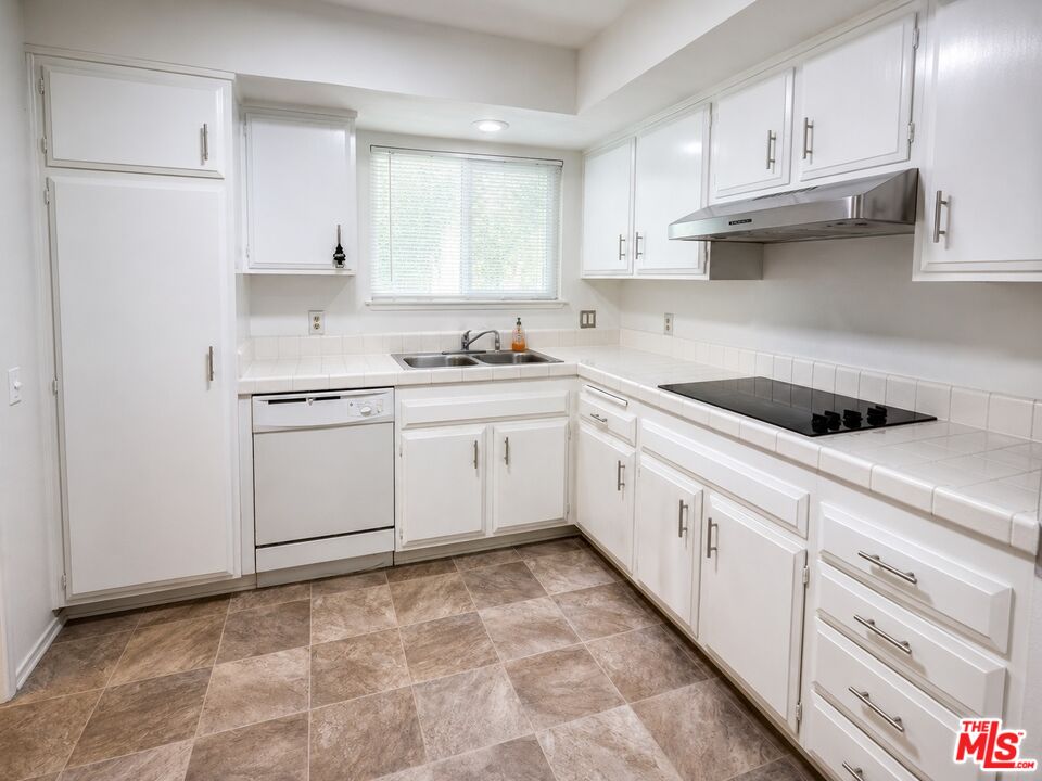 10206 Oklahoma Ave Unit: G
